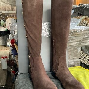 Vince Camuto Women's Brown Heeled Boots - Size 9M
